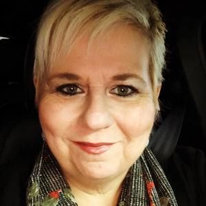 Meet your Posher, Janet